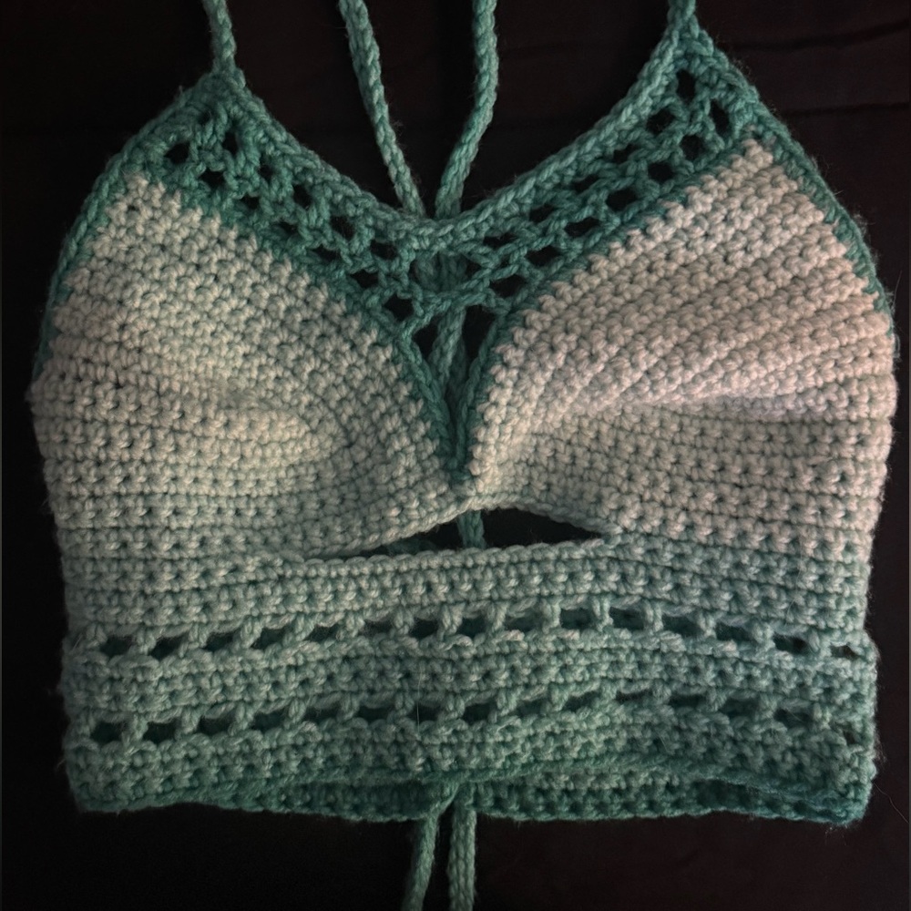 The River Dahlia Crochet Top 🩵